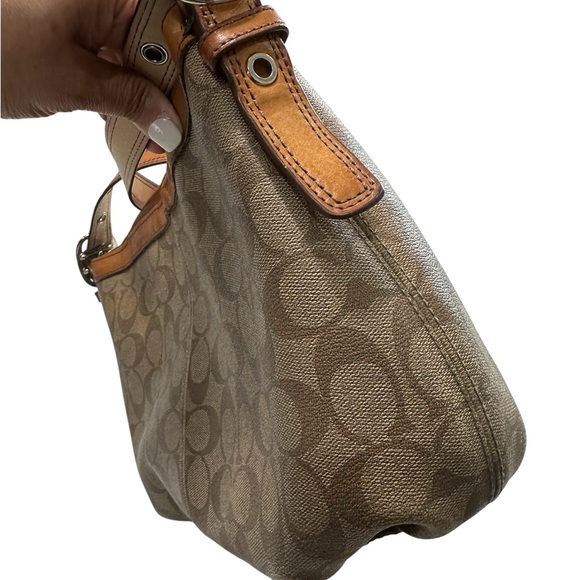 Coach Vintage Signature Shoulder Bag